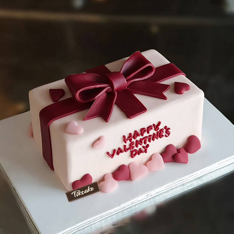 原创方形爱心主题翻糖鲜奶蛋糕