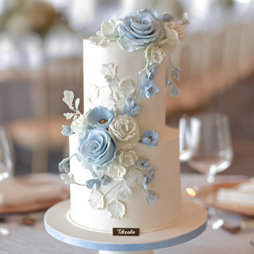 原创简约优雅双层翻糖鲜奶蛋糕